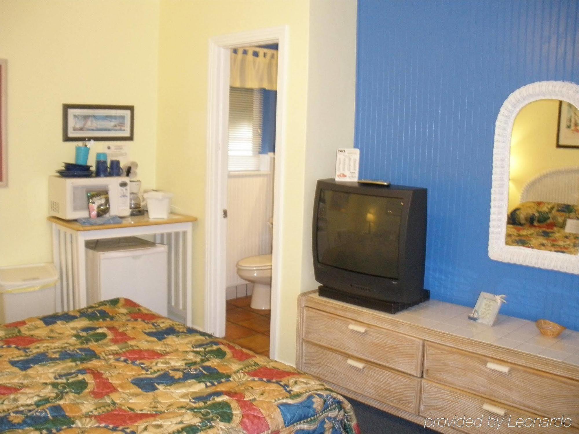 Barefoot Bay Resort Motel Клірвотер-Біч Номер фото
